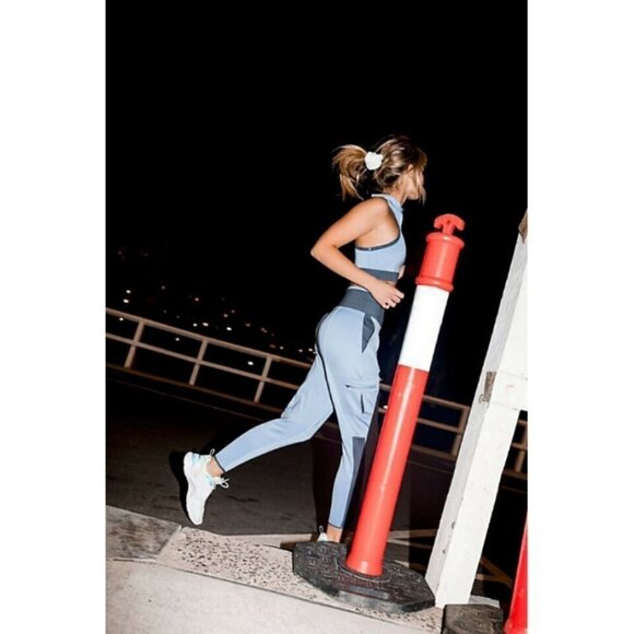 💕FREE PEOPLE MOVEMENT💕 Round the Block Jogger Faded Periwinkle Blue Large  NWT - Picture 3 of 14